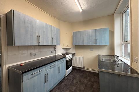 3 bedroom terraced house to rent, Cornholme Terrace, Todmorden OL14