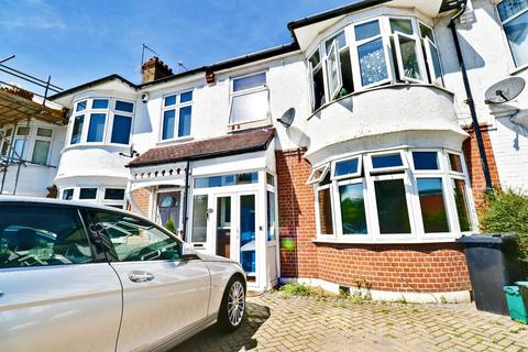 3 bedroom terraced house to rent, The Crescent, Beckenham BR3