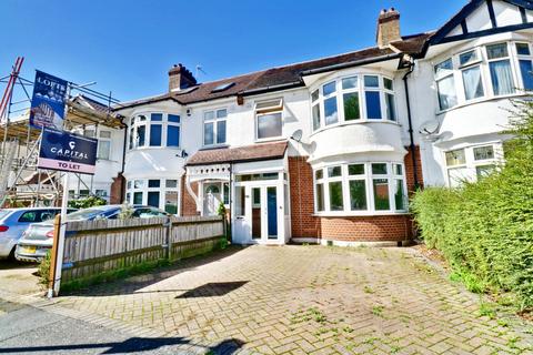 3 bedroom terraced house to rent, The Crescent, Beckenham BR3