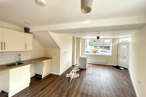 1 bedroom flat to rent, Fairfield Road, Hugglescote, Coalville, LE67