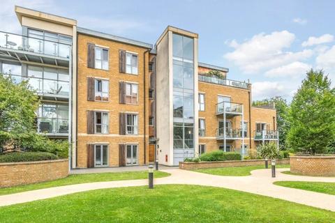 2 bedroom flat for sale, Blagrove Road, Teddington, TW11