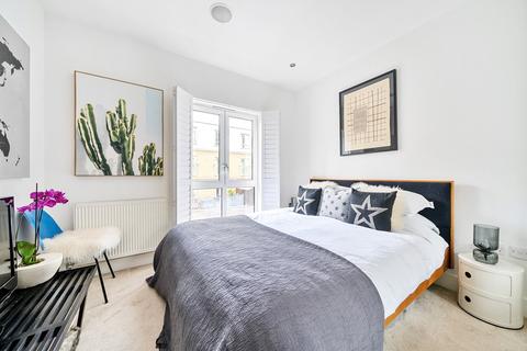 2 bedroom flat for sale, Blagrove Road, Teddington, TW11