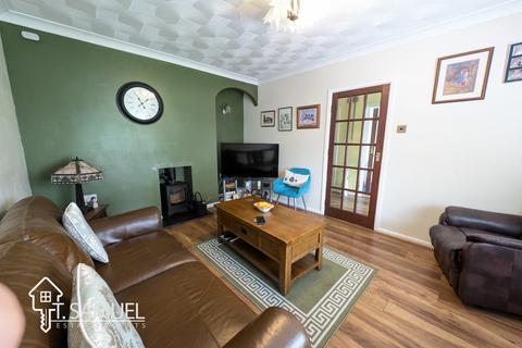 3 bedroom bungalow for sale, Fairfield Close, Aberdare