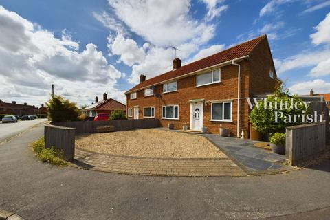 4 bedroom semi-detached house for sale, Willbye Avenue, Diss