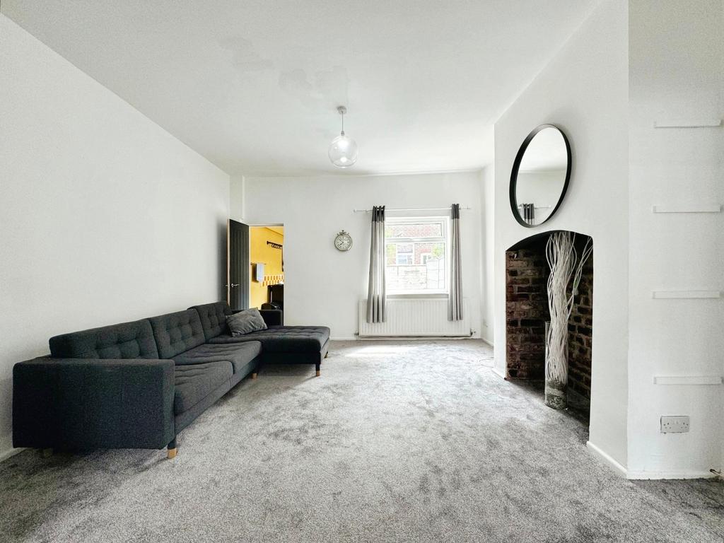 Kingsmill Avenue, Levenshulme, Manchester, M19 - View 3