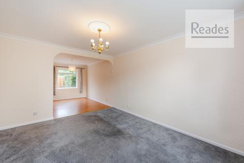 3 bedroom semi-detached house for sale, Forest Drive, Broughton CH4 0