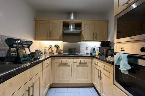1 bedroom apartment to rent, Londinium Tower, Mansell Street, Aldgate, London, E1