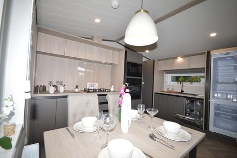 2 bedroom lodge for sale, Beauport Holiday Park