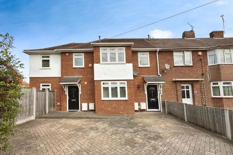 4 bedroom flat for sale, Arnhem Road, Chelmsford, Essex, CM1 2EN