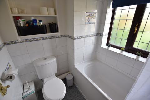 15 Felbrigg Close, Luton, LU2 8UL