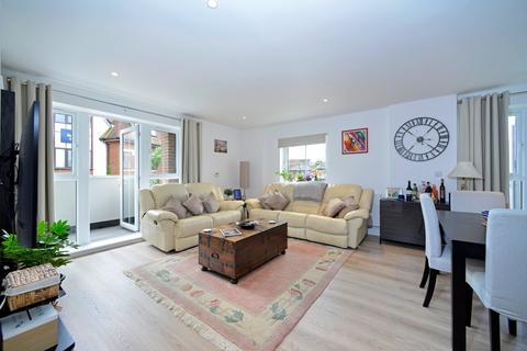 2 bedroom flat for sale, Flambard Way, Surrey GU7