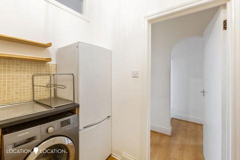 2 bedroom flat to rent, Flat 4, 178 Evering Road London