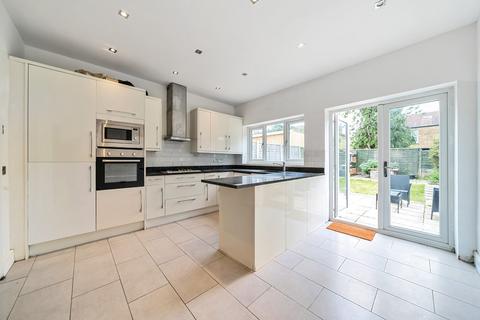 141 Killearn Road, London, SE6 1BS