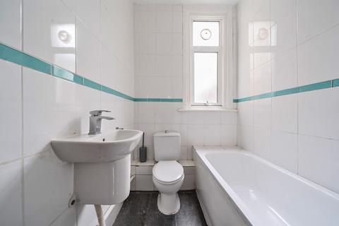 141 Killearn Road, London, SE6 1BS