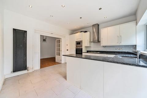 141 Killearn Road, London, SE6 1BS