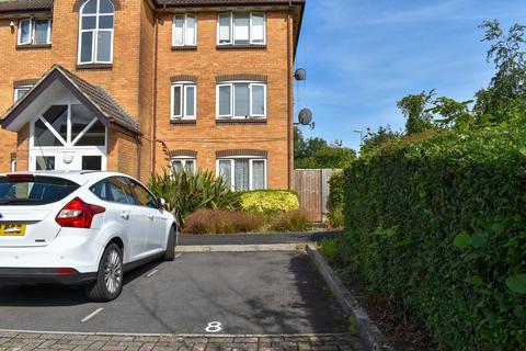 2 bedroom flat for sale, Charing Close, Ringwood, BH24