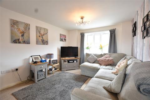 2 bedroom apartment for sale, The Fairways, Royton, Oldham, Greater Manchester, OL2