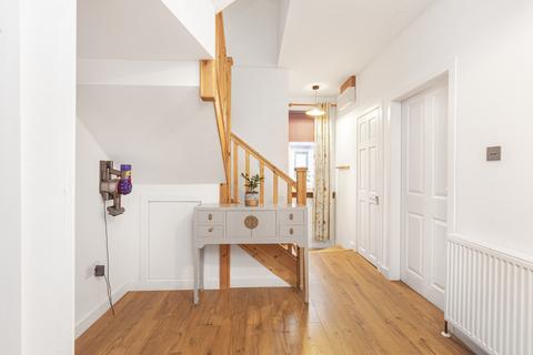 20 Baird Drive, Edinburgh, EH12 5SA