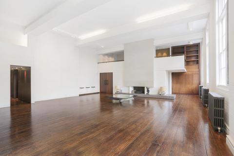 4 bedroom flat for sale, Amies Street, The Village, Battersea, London, SW11