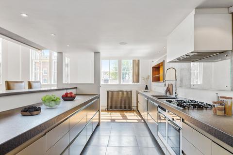 4 bedroom apartment for sale, Amies Street, The Village, Battersea, London, SW11