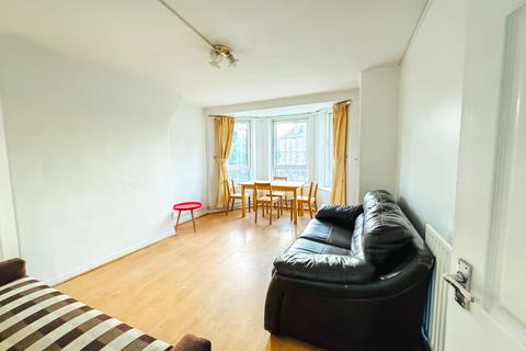 3 bedroom flat to rent, London, E2