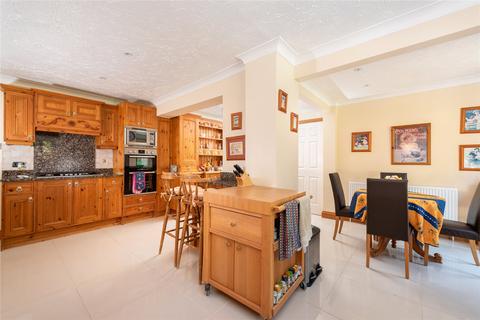 5 bedroom detached house for sale, Holden Close, Biddenham, Bedfordshire, MK40