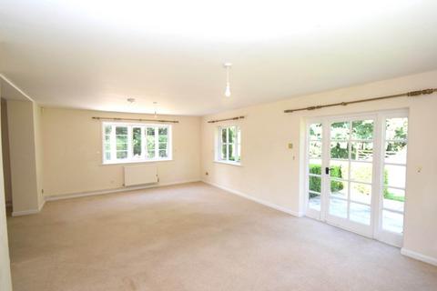 3 bedroom house to rent, Watlington Road, Shirburn