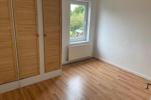 2 bedroom terraced house to rent, Totteridge Road, Enfield, EN3