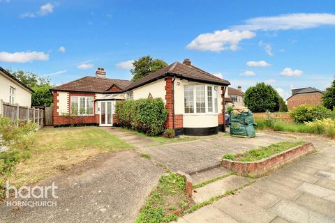 3 bedroom detached bungalow for sale, Westland Avenue, Hornchurch