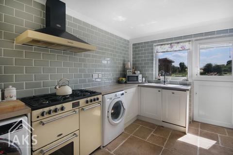 74 The Bancroft, Etwall, Derby, DE65 6NF