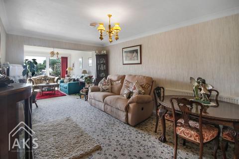 74 The Bancroft, Etwall, Derby, DE65 6NF