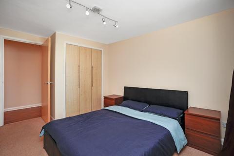 1 bedroom flat for sale, 8/18 Hawkhill Close , Edinburgh EH7