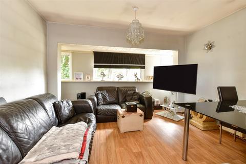 2 bedroom flat for sale, Fairfax Avenue, Basildon, Essex