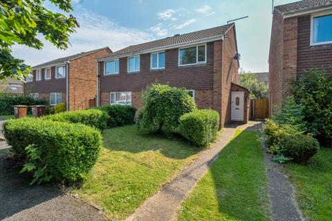 3 bedroom semi-detached house for sale, Newhaven Drive, Lincoln, Lincolnshire, LN5