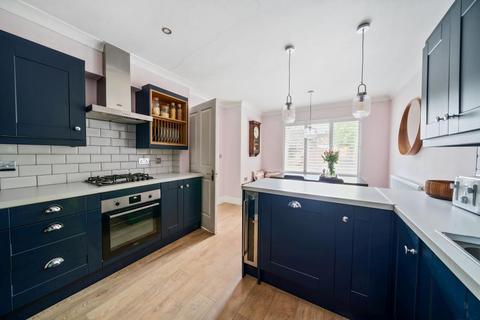 3 bedroom semi-detached house to rent, Egmont Road, Surbiton KT6