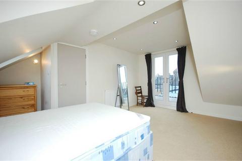 2 bedroom flat to rent, Greyhound Road, Kensal Rise, London, NW10