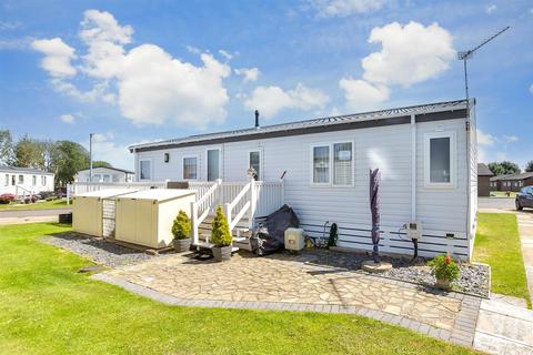 3 bedroom park home for sale, Reach Road, St Margarets-At-Cliffe, Dover, Kent