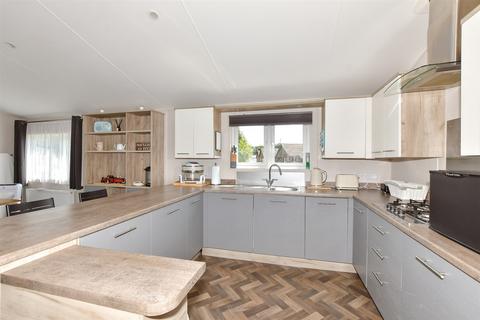 3 bedroom park home for sale, Reach Road, St Margarets-At-Cliffe, Dover, Kent