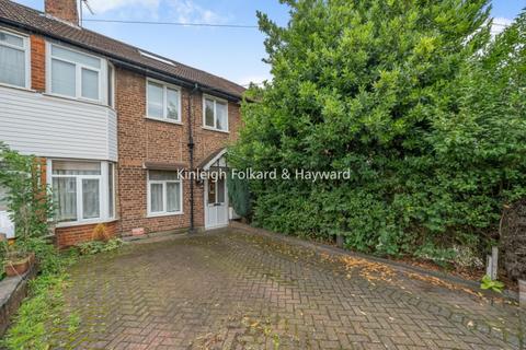 3 bedroom house to rent, Braid Avenue London W3