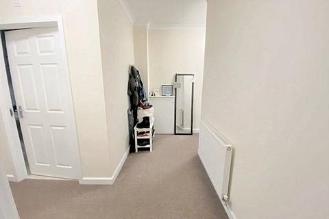 1 bedroom apartment to rent, Bargates, Christchurch BH23