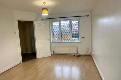 3 bedroom semi-detached house to rent, Hollowbrook Way, Shawclough, Rochdale