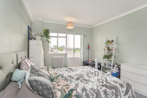 1 bedroom flat for sale, Harrow Lodge, St. John's Wood Road, St John's Wood, London