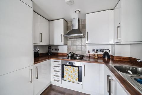 2 bedroom flat for sale, Feltham,  Middlesex,  TW13