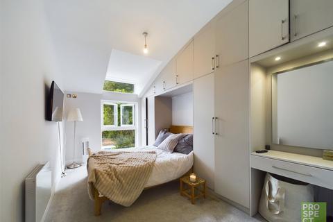 1 bedroom semi-detached house to rent, Courtlands, Maidenhead, Berkshire, SL6