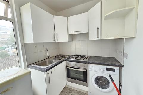 1 bedroom flat to rent, Abbey Terrace, London SE2