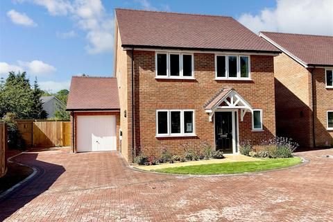 4 bedroom detached house for sale, School Approach, Teapot Lane, Aylesford, Kent