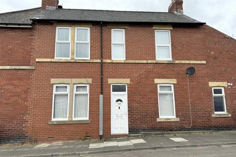 3 bedroom end of terrace house to rent, Brighton Road, Gateshead, NE8