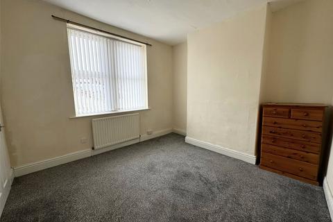 3 bedroom end of terrace house to rent, Brighton Road, Gateshead, NE8