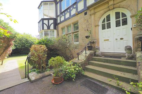 2 bedroom apartment for sale, 18 Langcliffe Avenue, Harrogate, North Yorkshire