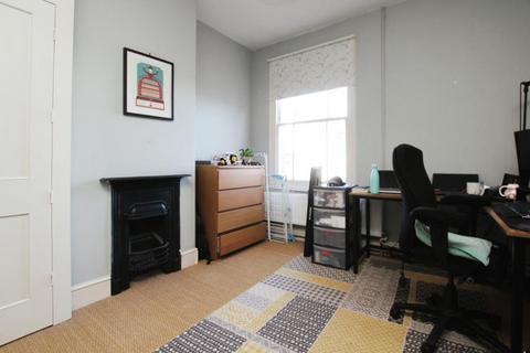 2 bedroom flat to rent, Sefton Park Road, Bristol BS7